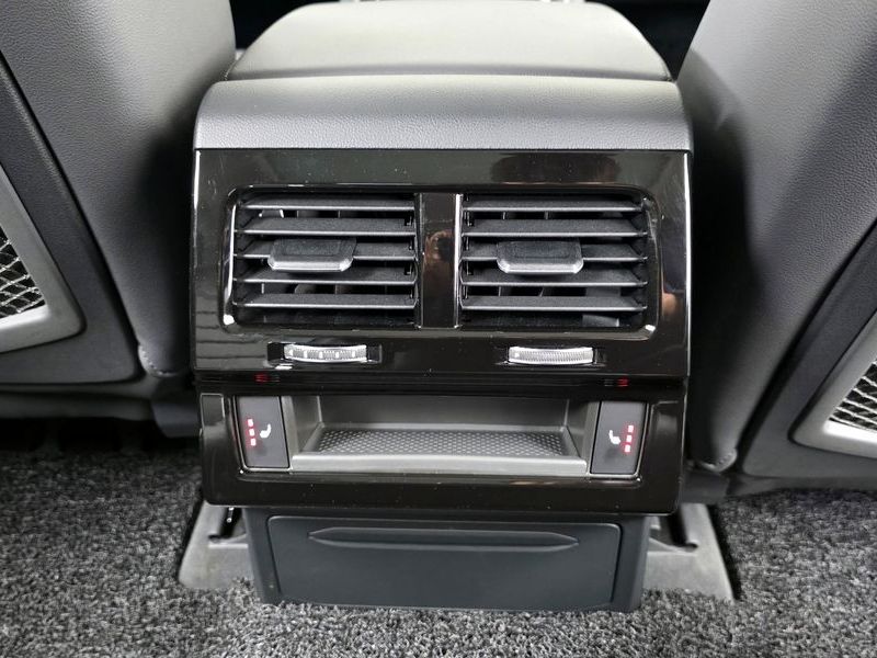 2023 Volkswagen Touareg 3.0 TDI Premium photo 18