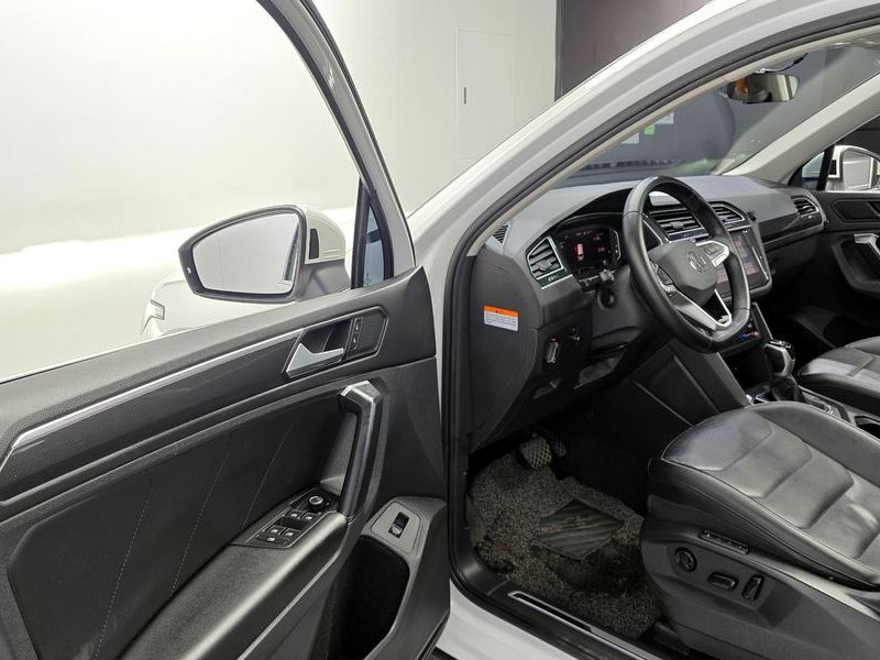 2021 Volkswagen Tiguan 2.0 TDI 4Motion Prestige photo 11