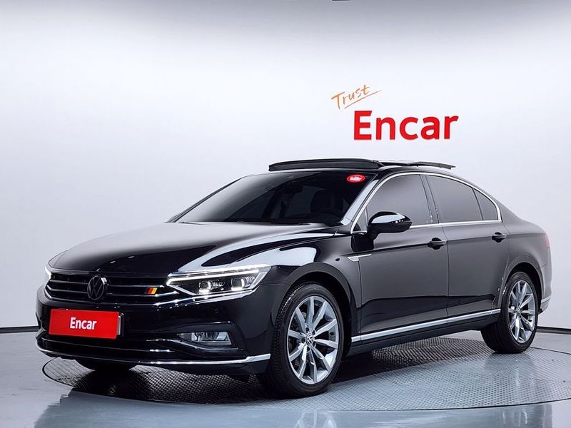 2022 Volkswagen Passat 2.0 TDI Prestige photo 1