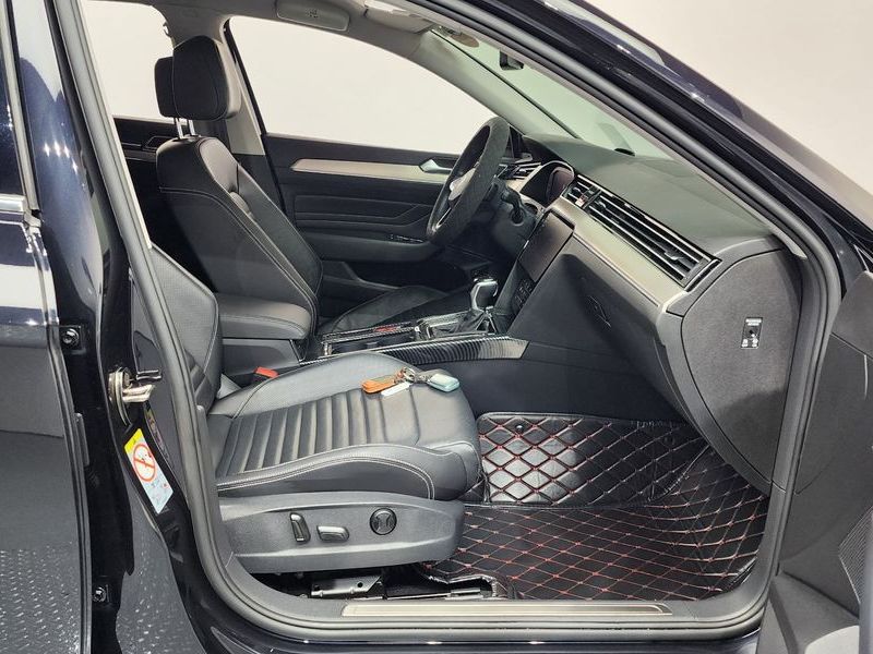 2022 Volkswagen Passat 2.0 TDI Prestige photo 11