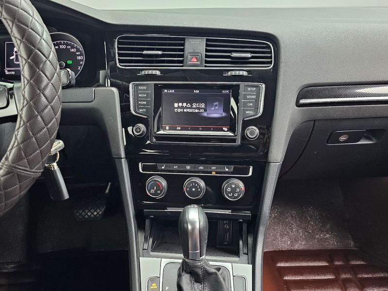 2014 Volkswagen Golf 1.6 TDI photo 16