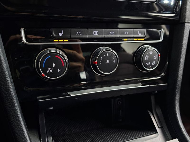 2014 Volkswagen Golf 1.6 TDI photo 17