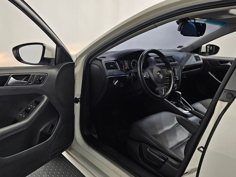 2013 Volkswagen Jetta 2.0 TDI 6th photo 10
