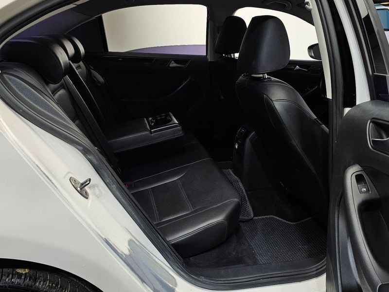 2013 Volkswagen Jetta 2.0 TDI 6th photo 12