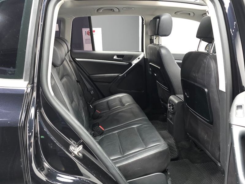 2016 Volkswagen Tiguan 2.0 TDI Premium 5N photo 12