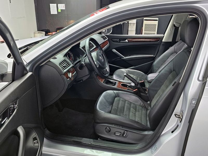 2013 Volkswagen Passat 2.0 TDI B7 photo 10