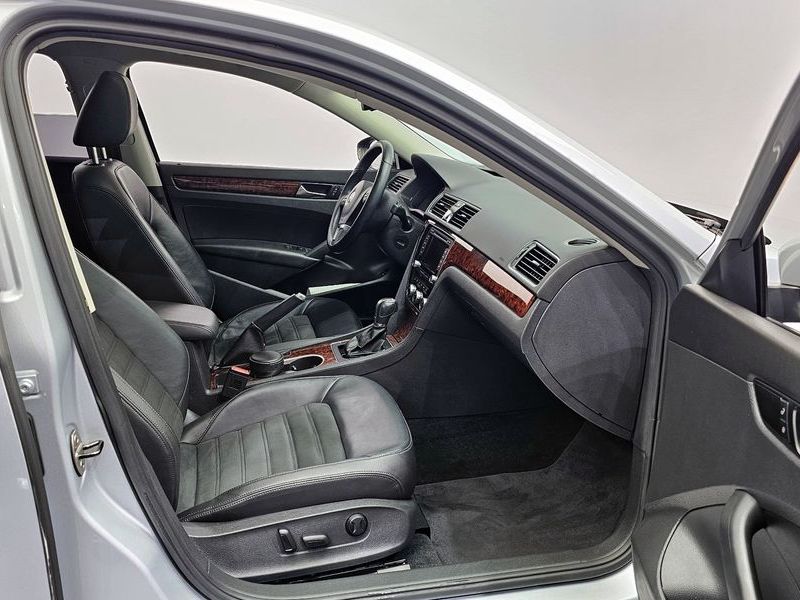 2013 Volkswagen Passat 2.0 TDI B7 photo 11