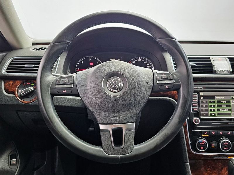 2013 Volkswagen Passat 2.0 TDI B7 photo 13