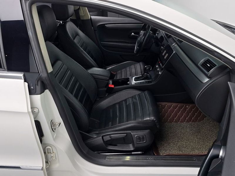 2014 Volkswagen New CC 2.0 TSI photo 12