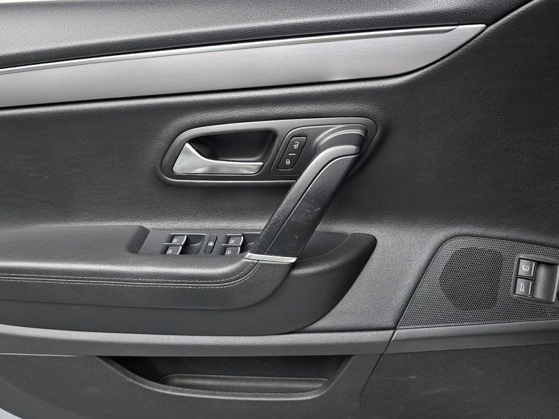 2014 Volkswagen New CC 2.0 TSI photo 25