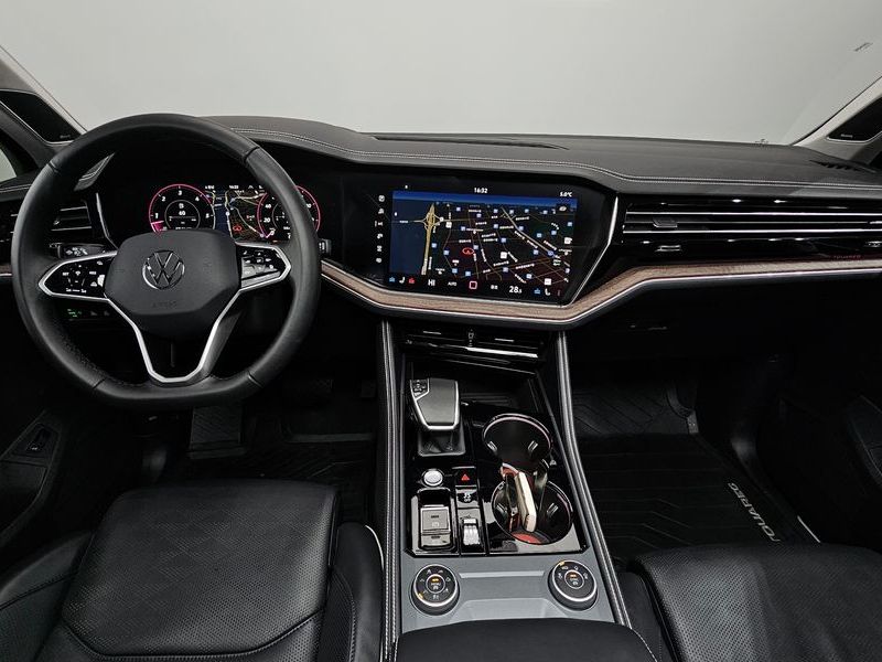 2024 Volkswagen Touareg 3.0 TDI Prestige photo 7