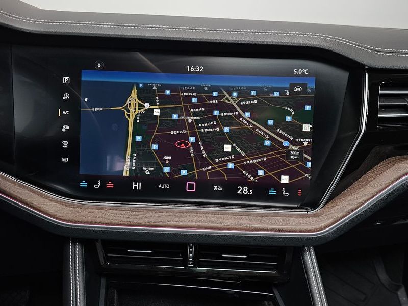2024 Volkswagen Touareg 3.0 TDI Prestige photo 14