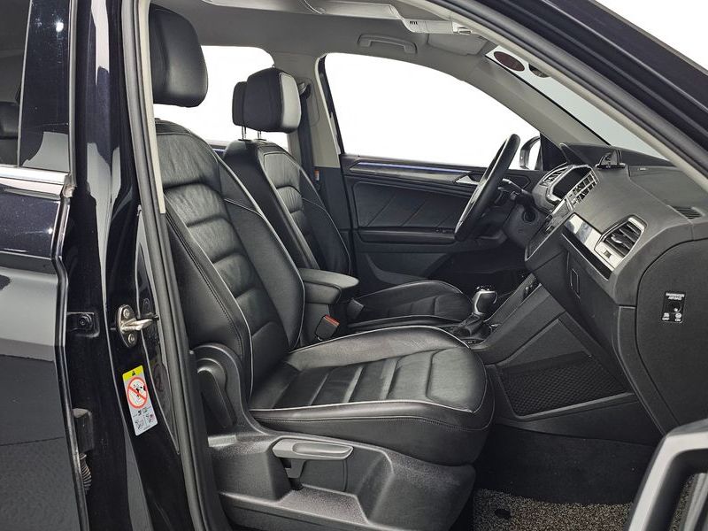 2021 Volkswagen Tiguan 2.0 TDI Premium photo 10