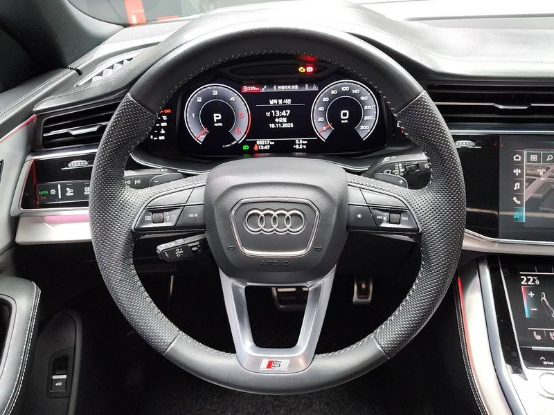 2020 Audi Q8 50 TDI Quattro Premium photo 13