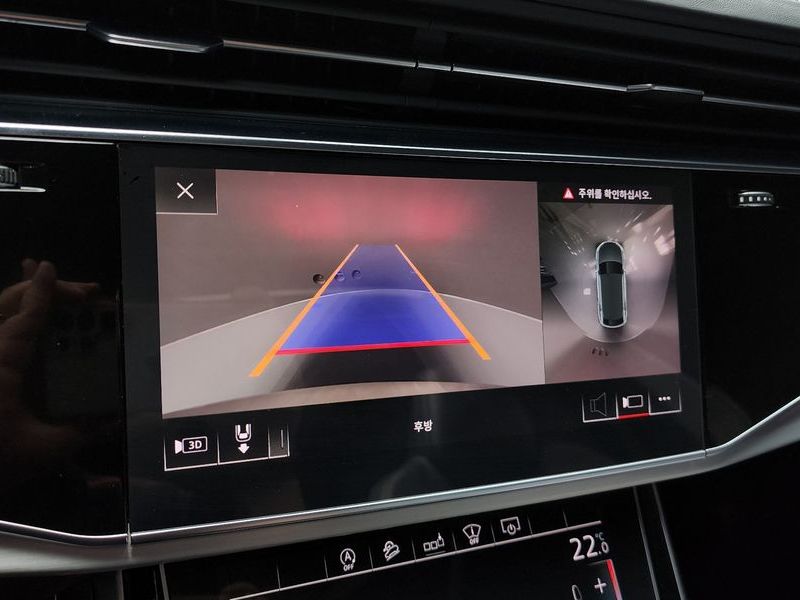 2020 Audi Q8 50 TDI Quattro Premium photo 15