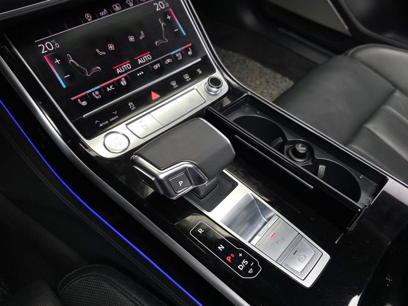 2020 Audi A8 50 TDI Quattro LWB photo 9