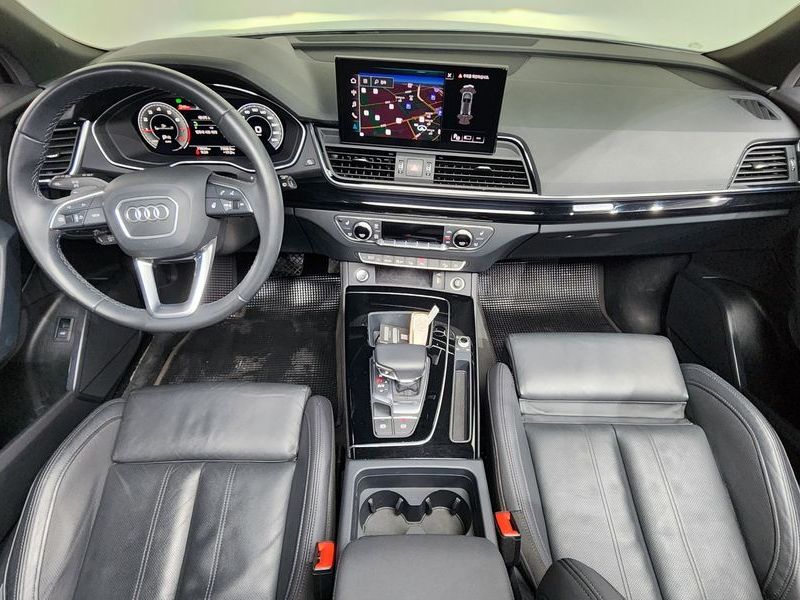 2022 Audi Q5 45 TFSI Quattro Premium photo 7