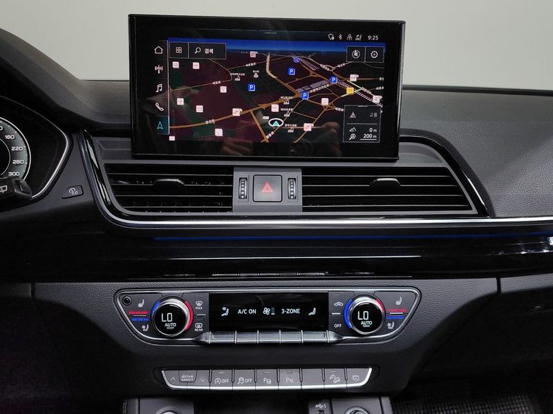 2022 Audi Q5 45 TFSI Quattro Premium photo 12