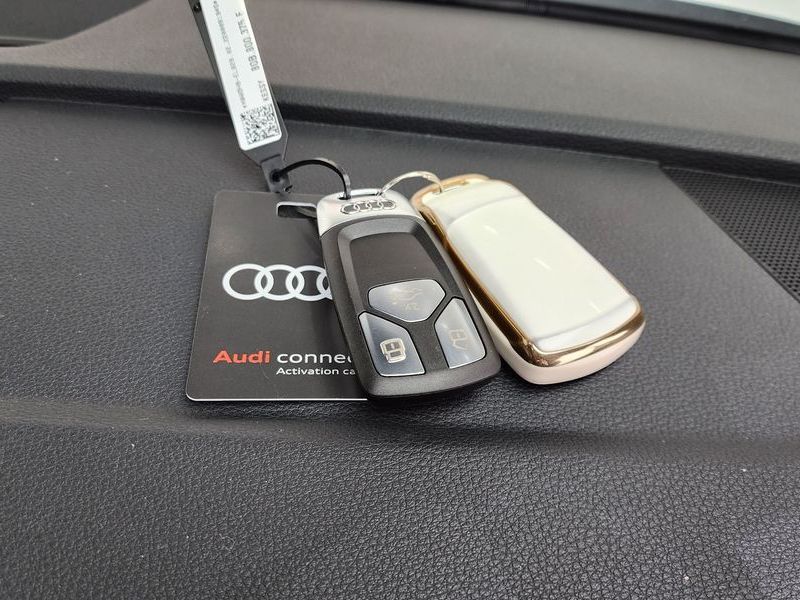 2022 Audi Q5 45 TFSI Quattro Premium photo 15