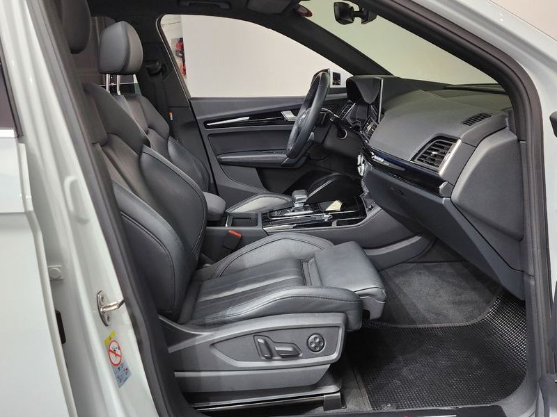 2022 Audi Q5 45 TFSI Quattro Premium photo 26