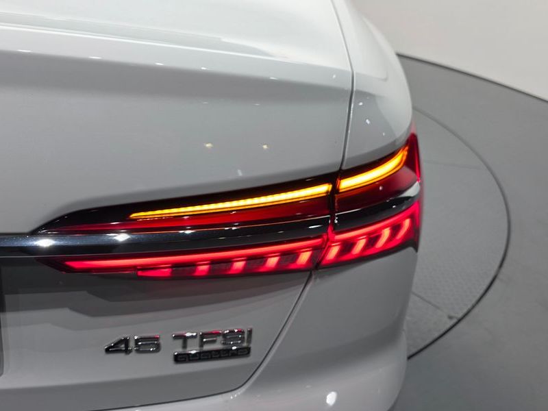 2022 Audi A6 45 TFSI Quattro Premium photo 23