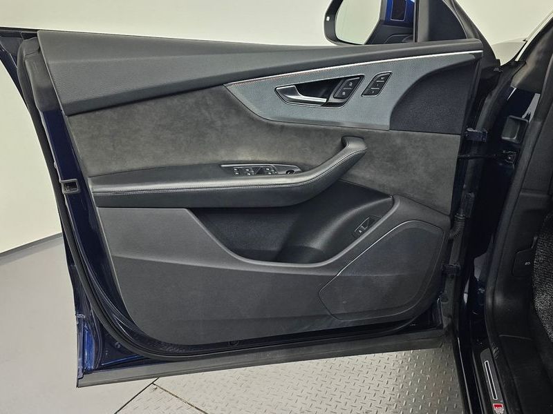 2020 Audi Q8 45 TDI Quattro Premium photo 24