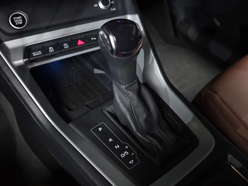 2022 Audi Q3 35 TDI Premium Sportback photo 9