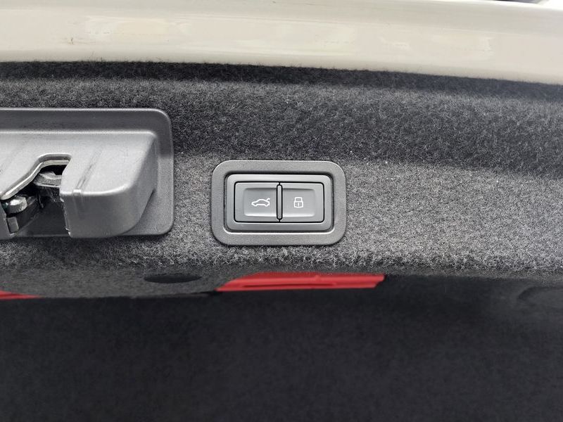 2020 Audi A6 45 TFSI Quattro Premium photo 20