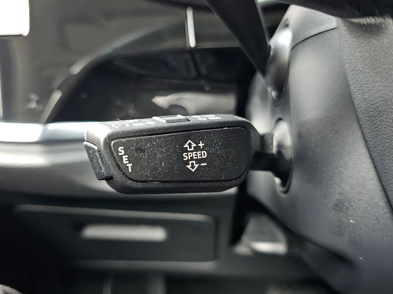 2025 Audi Q3 40 TFSI Quattro photo 17