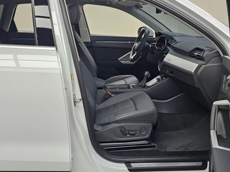 2025 Audi Q3 40 TFSI Quattro photo 26