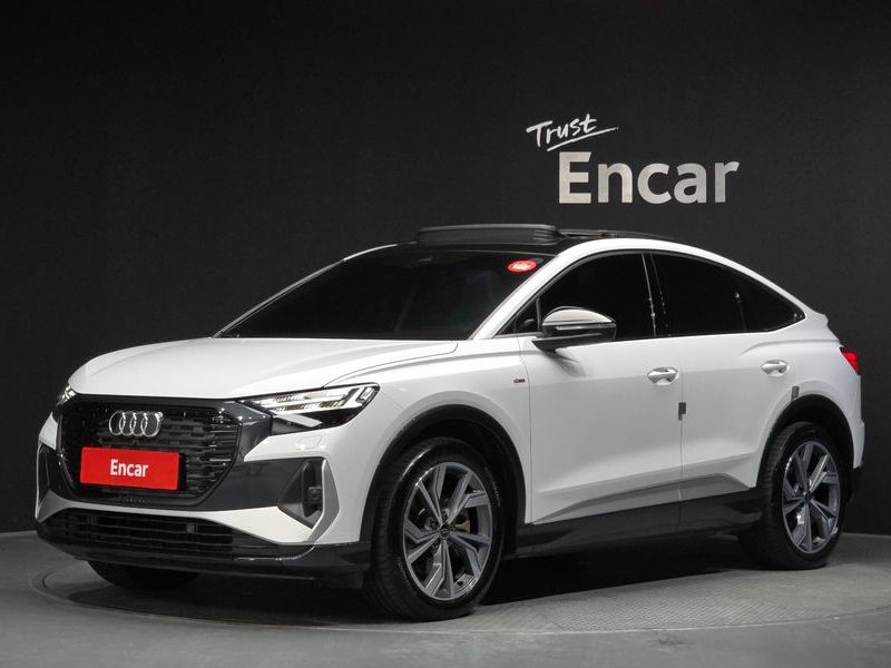 2023 Audi e-tron 40 Premium Sportback photo 1