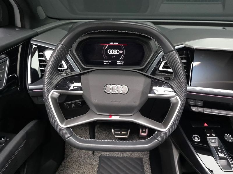 2023 Audi e-tron 40 Premium Sportback photo 13