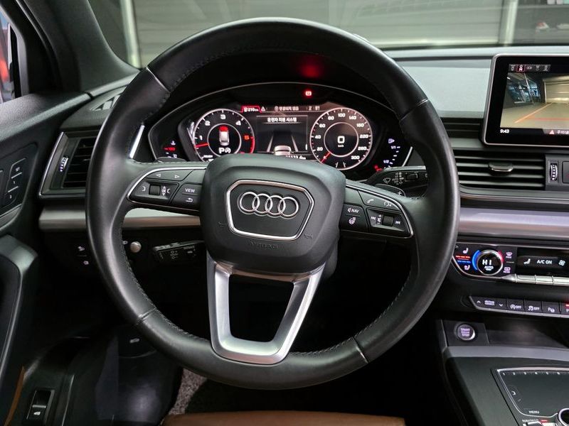2020 Audi Q5 50 TDI Quattro Premium photo 13