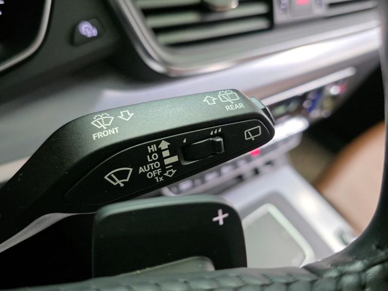 2020 Audi Q5 50 TDI Quattro Premium photo 14