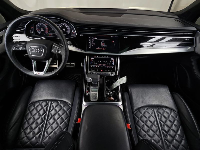 2023 Audi Q7 50 TDI Quattro Premium photo 7