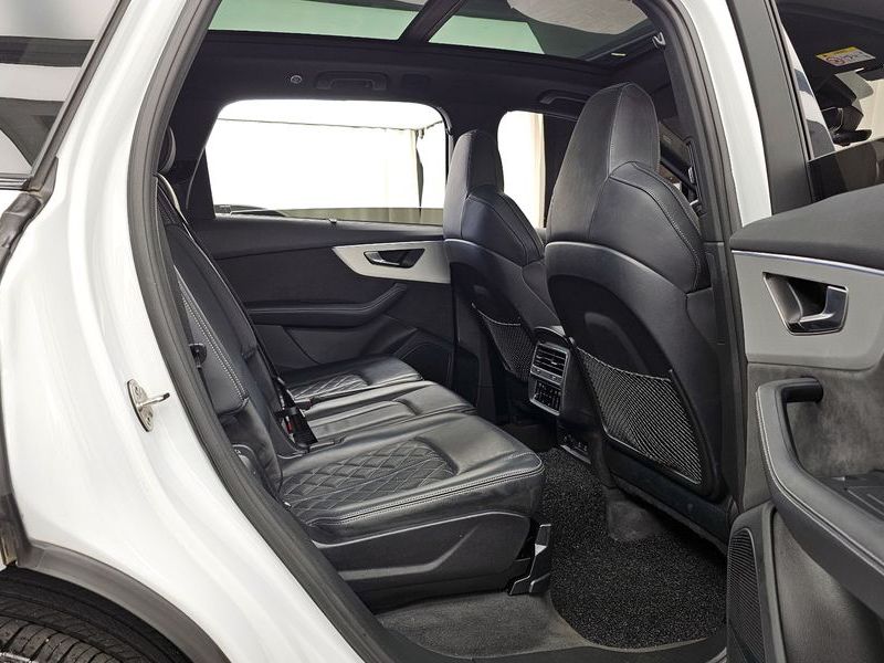 2023 Audi Q7 50 TDI Quattro Premium photo 12