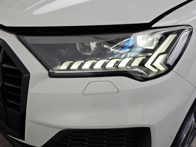 2023 Audi Q7 50 TDI Quattro Premium photo 22