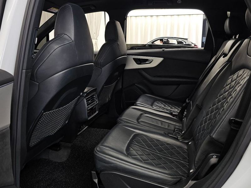2023 Audi Q7 50 TDI Quattro Premium photo 26