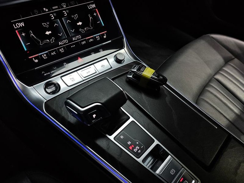 2022 Audi A6 45 TFSI Premium photo 9