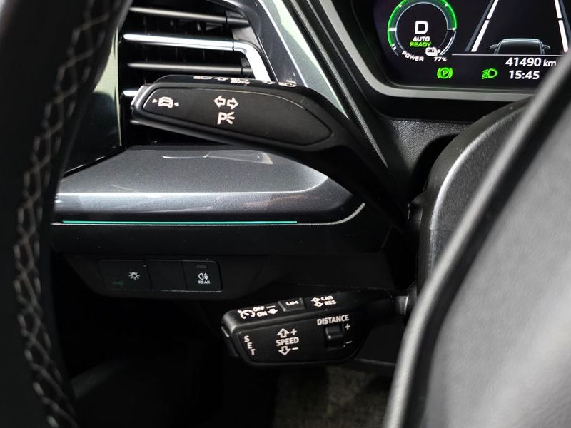 2023 Audi e-tron 40 Sportback photo 17