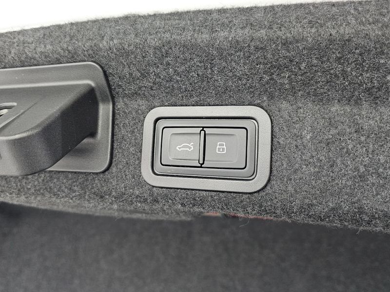 2022 Audi A6 40 TDI Premium photo 15