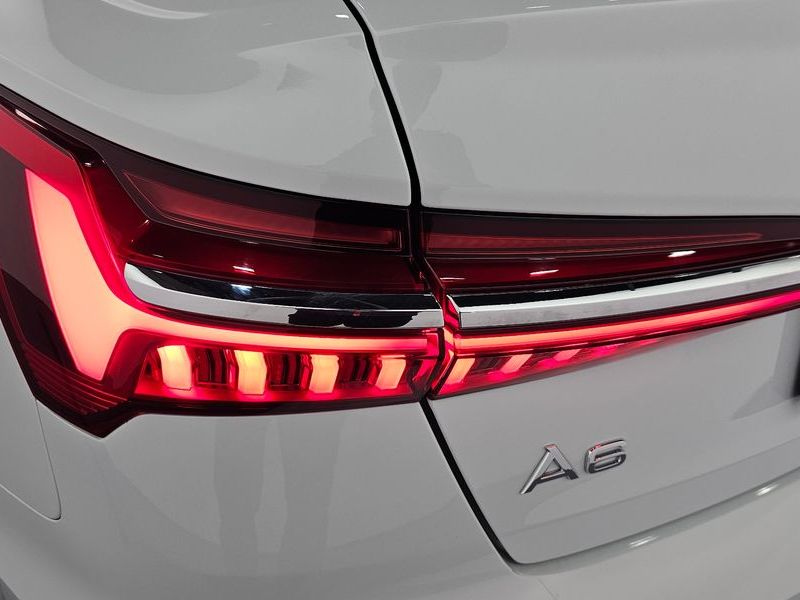 2022 Audi A6 40 TDI Premium photo 23