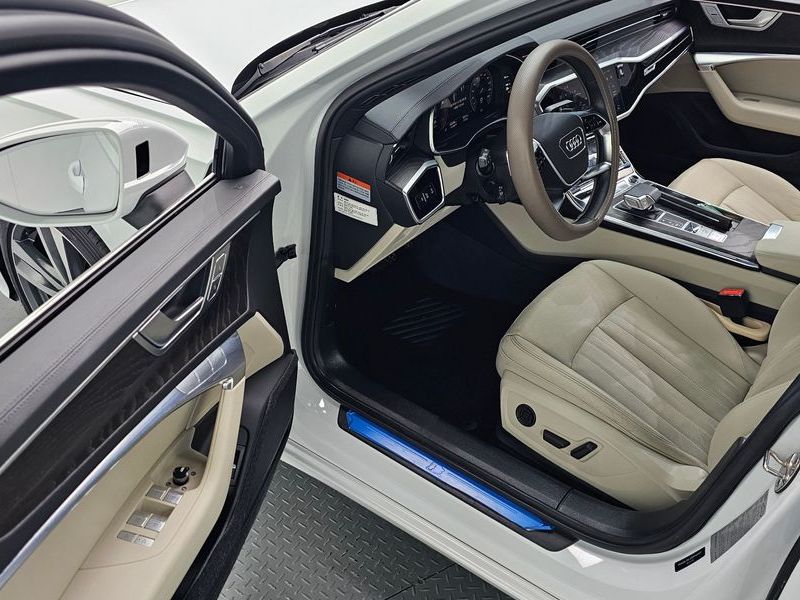 2023 Audi A6 45 TFSI Premium photo 10