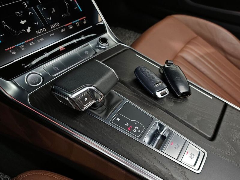 2020 Audi A6 45 TFSI Premium photo 9