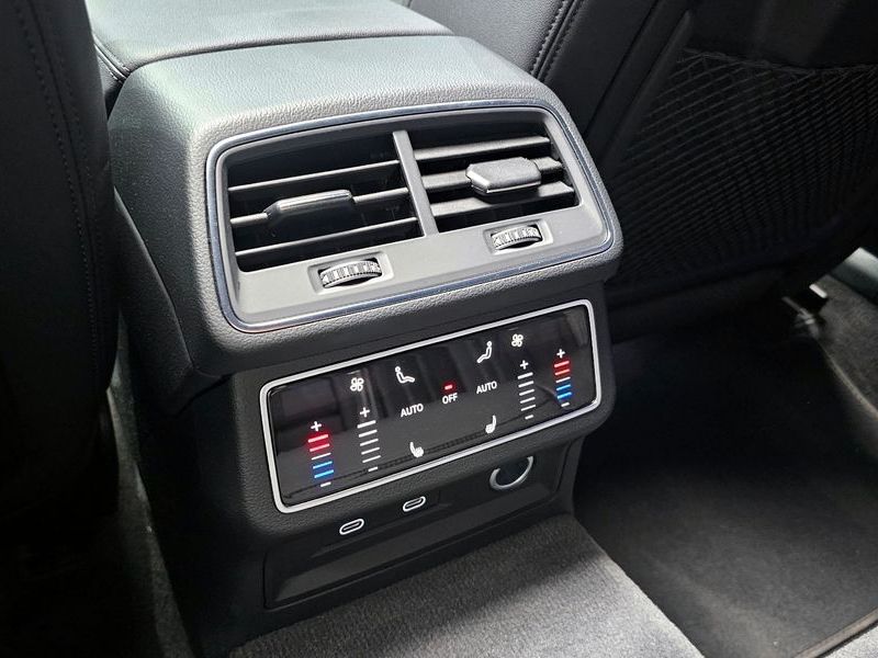 2023 Audi A6 45 TFSI Premium photo 29