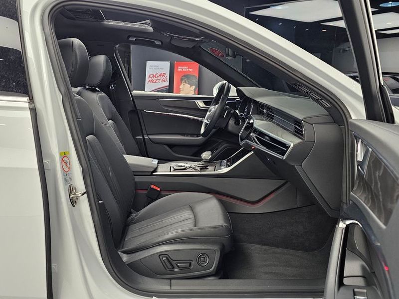 2023 Audi A6 45 TFSI Premium photo 12