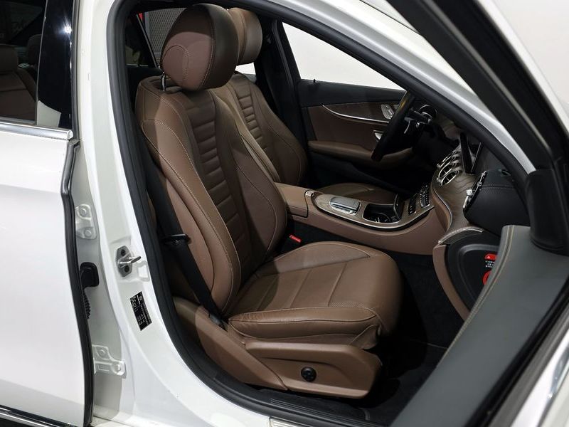 2021 Mercedes-Benz E-Class E250 Exclusive photo 12