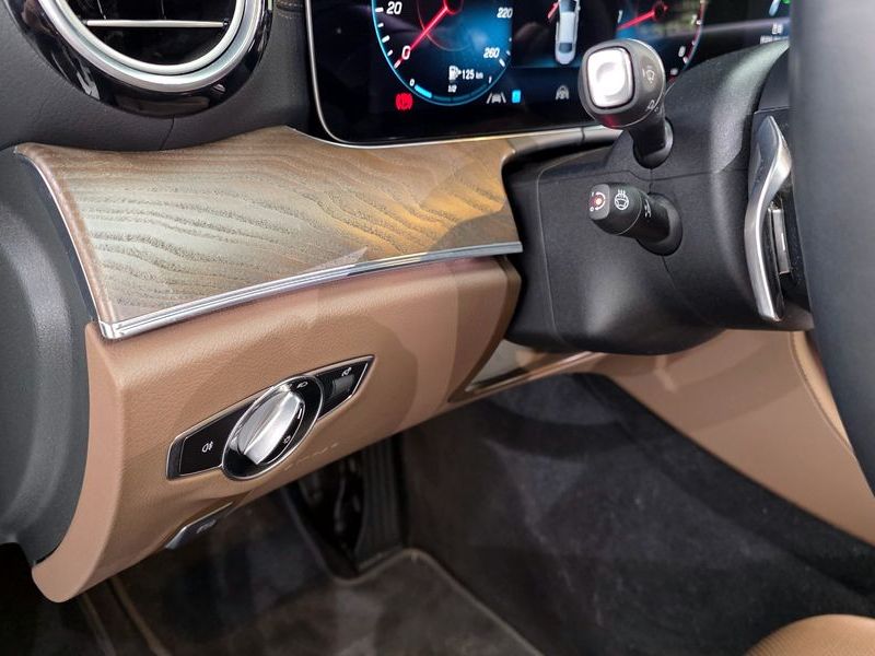 2021 Mercedes-Benz E-Class E250 Exclusive photo 15