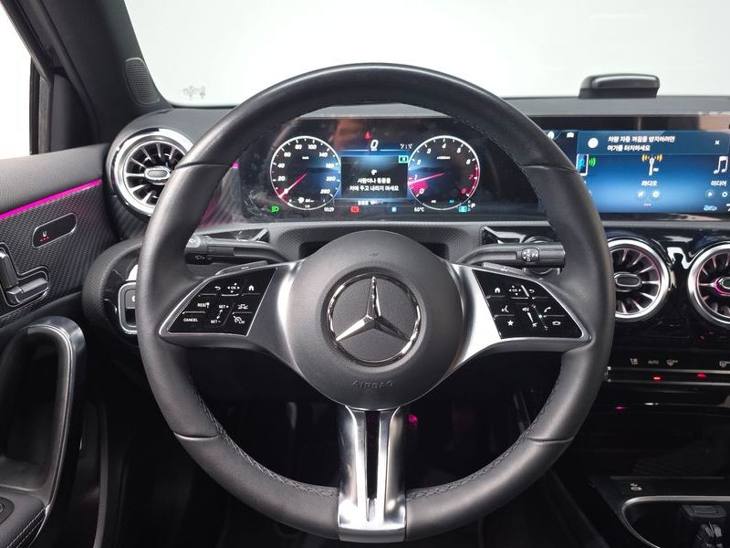 2026 Mercedes-Benz A-Class A220 Sedan photo 13