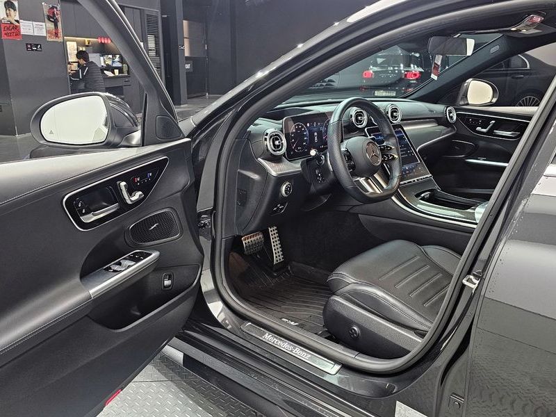 2022 Mercedes-Benz C-Class C300 AMG Line photo 11